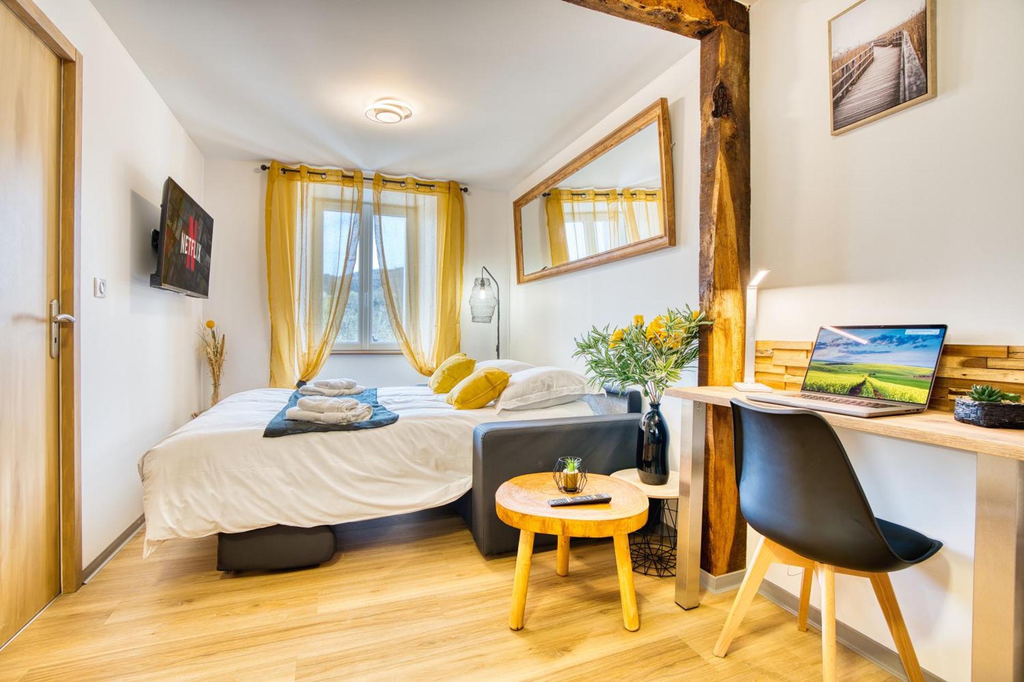 Les Hourtous Netflix Wi-Fi Fibre Terasse 4 Pers Appartement Banassac Buitenkant foto