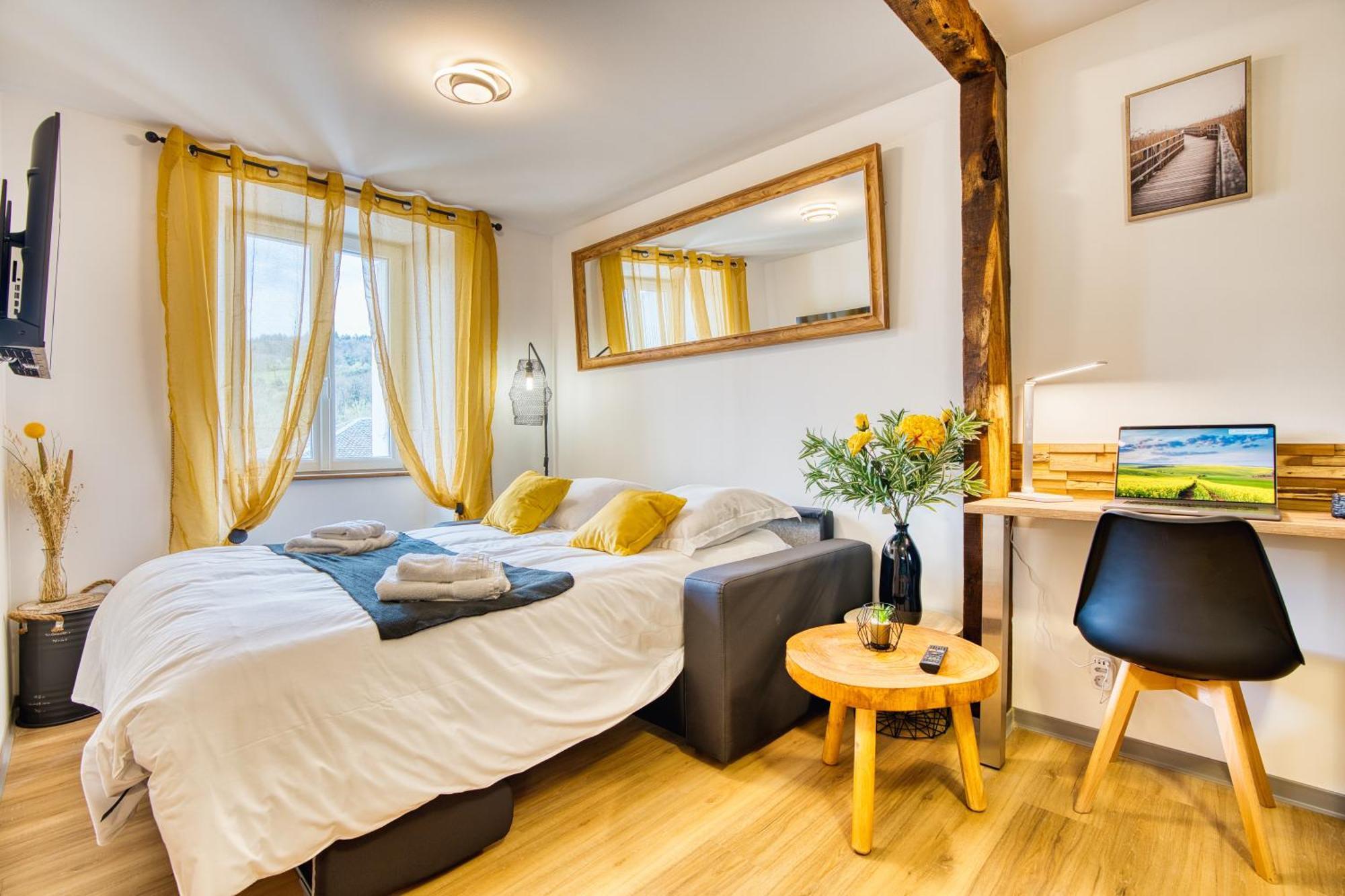 Les Hourtous Netflix Wi-Fi Fibre Terasse 4 Pers Appartement Banassac Buitenkant foto