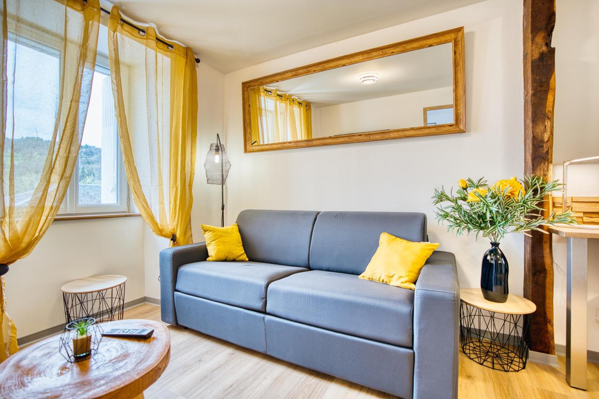 Les Hourtous Netflix Wi-Fi Fibre Terasse 4 Pers Appartement Banassac Buitenkant foto
