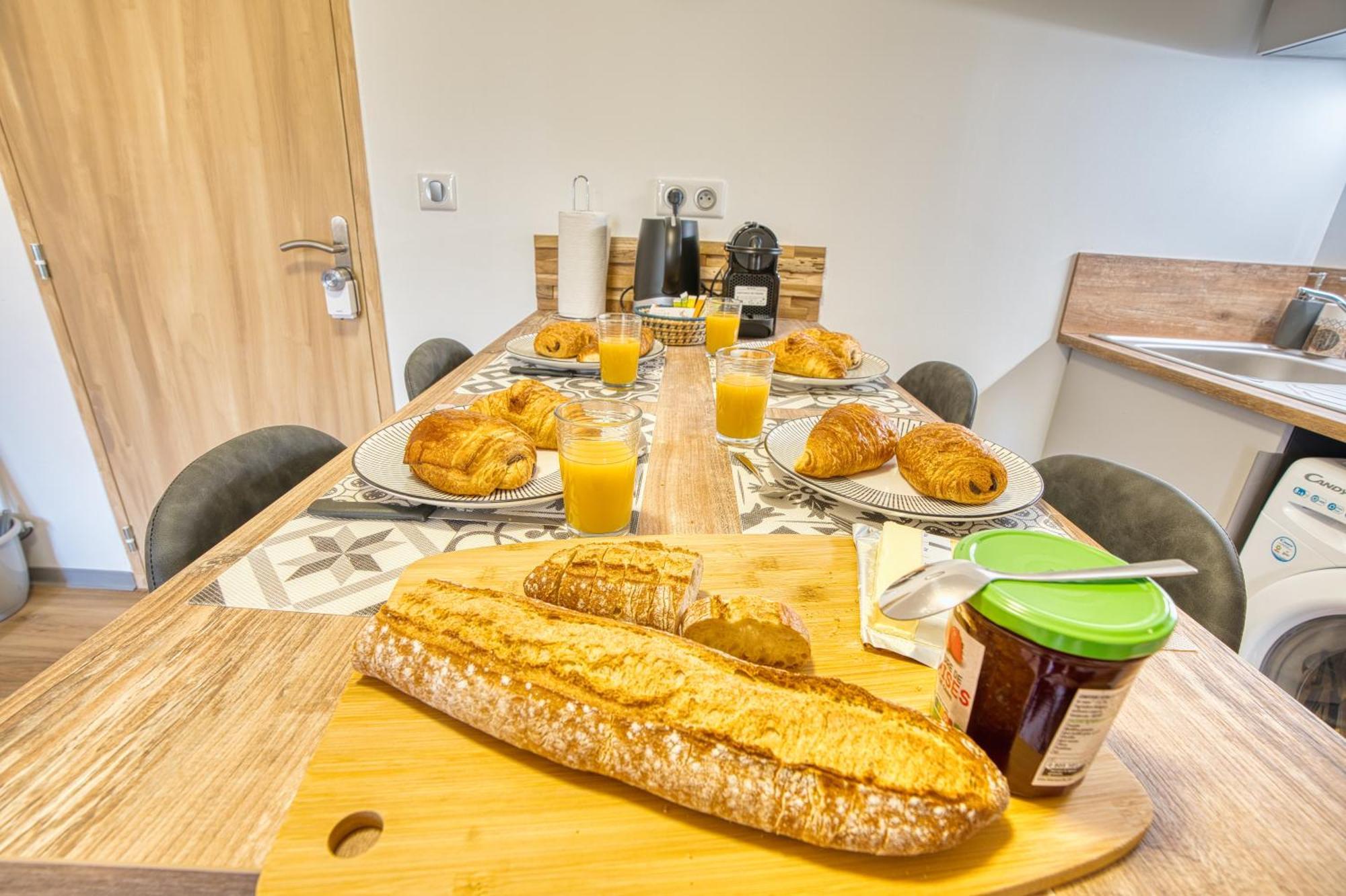 Les Hourtous Netflix Wi-Fi Fibre Terasse 4 Pers Appartement Banassac Buitenkant foto