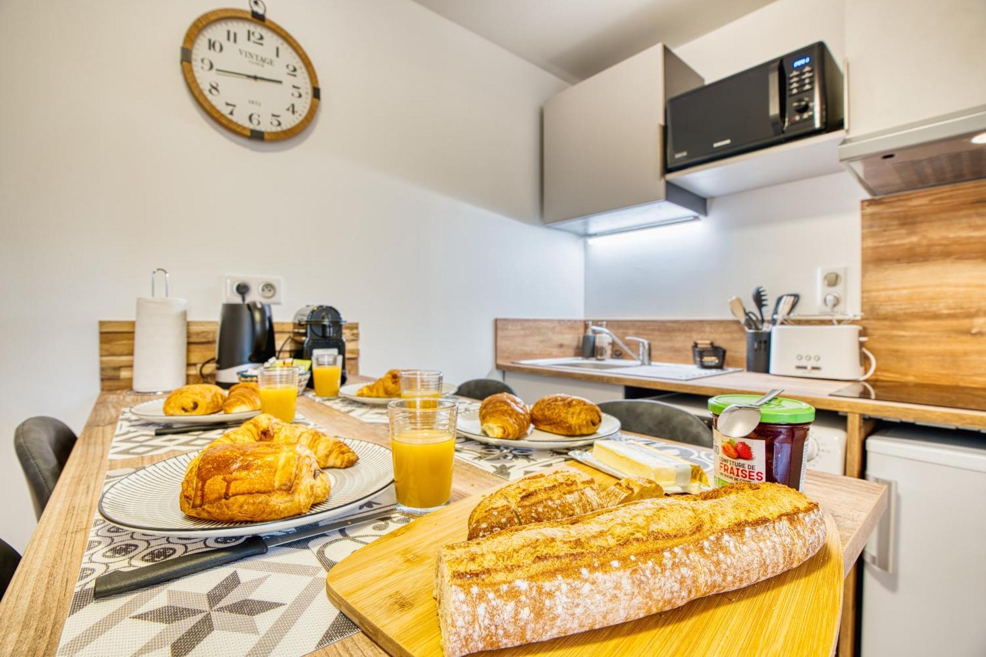 Les Hourtous Netflix Wi-Fi Fibre Terasse 4 Pers Appartement Banassac Buitenkant foto