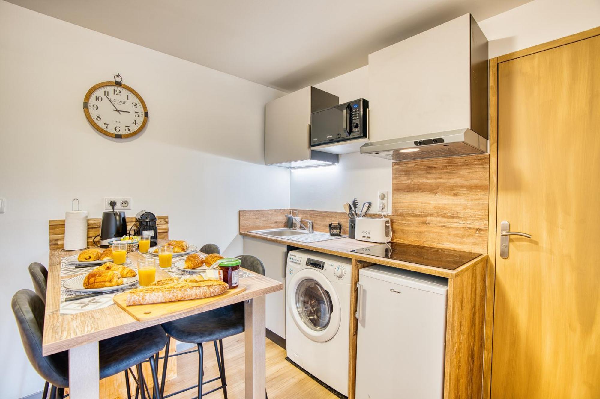 Les Hourtous Netflix Wi-Fi Fibre Terasse 4 Pers Appartement Banassac Buitenkant foto